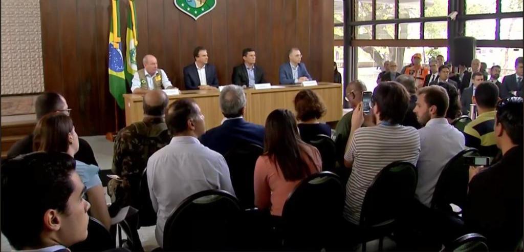 Moro e ministros estão reunidos com Camilo Santana no Palácio da Abolição Moro e ministros estão reunidos com Camilo Santana no Palácio da Abolição