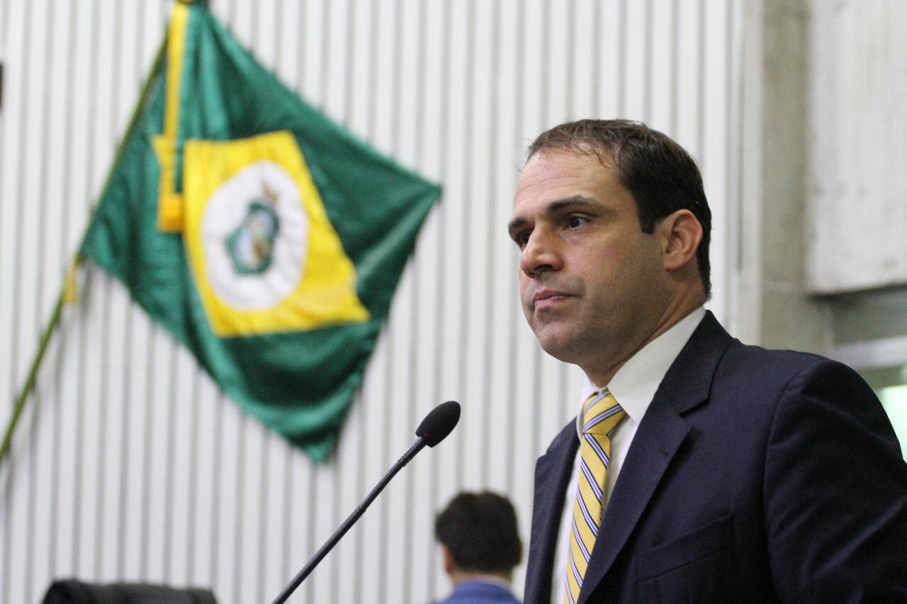 Deputado Salmito é um dos debatedores do Seminário Internacional de Políticas Públicas Inovadoras para Cidades Deputado Salmito é um dos debatedores do Seminário Internacional de Políticas Públicas Inovadoras para Cidades