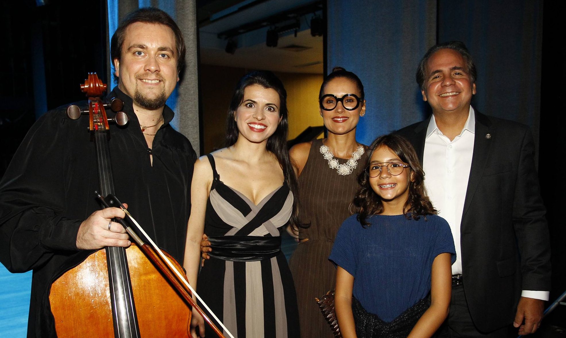 Sylvia Thereza e Alexandre Debrus brilham em recital de piano no Teatro Celina Queiroz