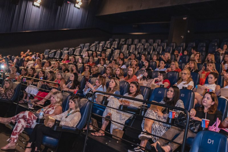 Cine Lenita - Lenita e Maria Lúcia Negrão reúnem um time dos bons para sessão de cinema no RioMar
