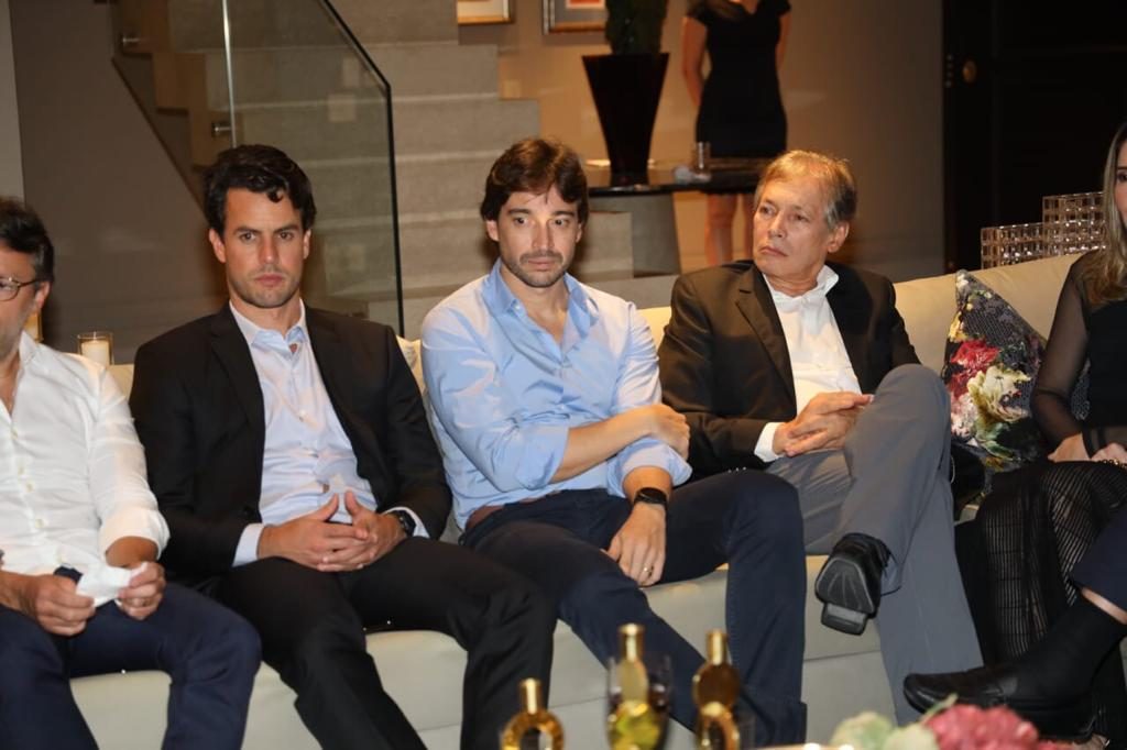 D2ca6e17 8cc5 4ed7 9550 2155e69177a2