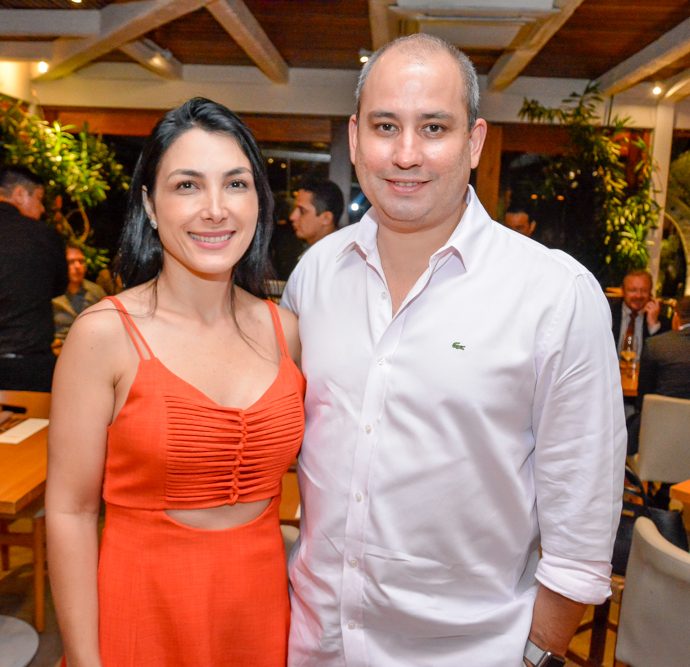 Daniela E André Linheiro