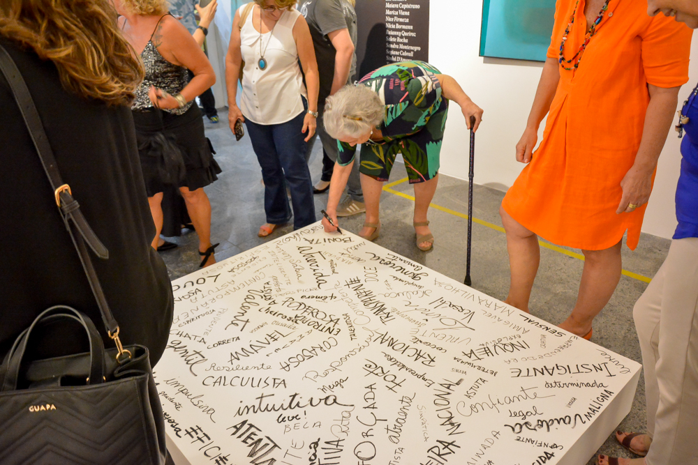 Exposição Adjetivo Feminino (4)