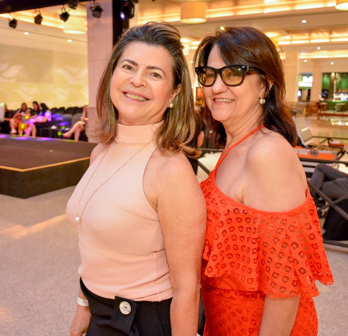 Francy Assade E Ivone Gonçalves