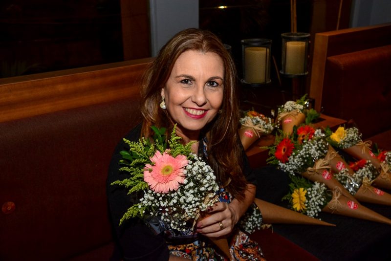 Meeting - Adroaldo Carneiro pilota sessão parabéns com arquitetos no L’Ô Restaurante