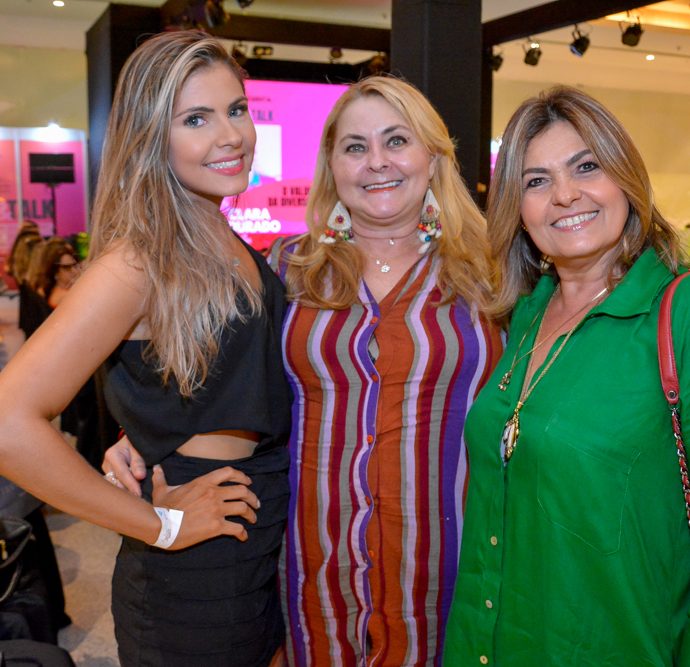 Mariana E Selma Meireles E Eveline Veloso 