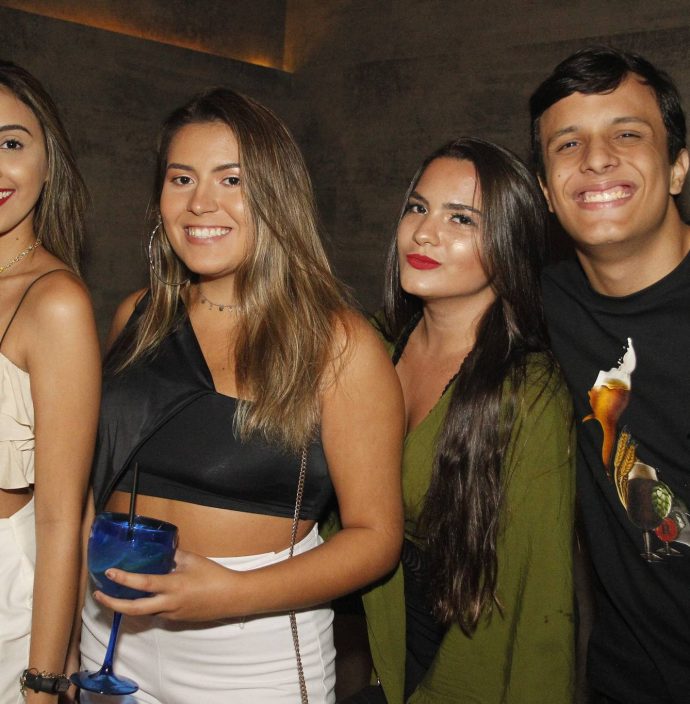 Mariana Maciel, Danielle Bezerra, Ana Clara E Fernando Neto