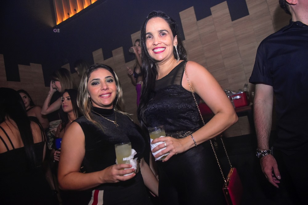 Nayra Helena E Daglene Soares