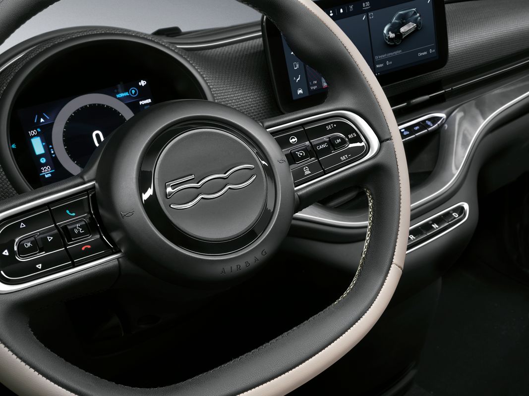 Fiat solta imagens do Novo 500. O “baixinho” será o primeiro carro 100% elétrico da FCA Fiat solta imagens do Novo 500. O “baixinho” será o primeiro carro 100% elétrico da FCA