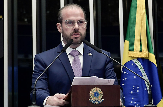 Prisco Bezerra apresenta projeto que proíbe anistia a militares que participarem de motim no País