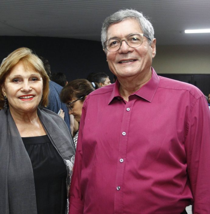 Reinhilda E Mario Lima