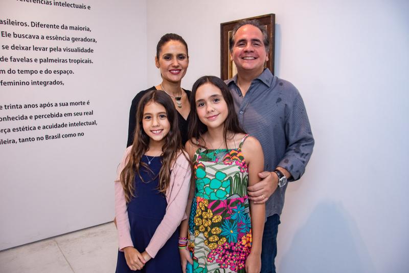 Ricardo Bacelar promove live musical junto com as filhas, Sara e Maria, nesta quinta-feira