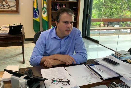 Camilo reúne secretários no feriado para discutir soluções frente à pandemia