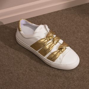 D6399a82990370265bc5d72b3bdcef73