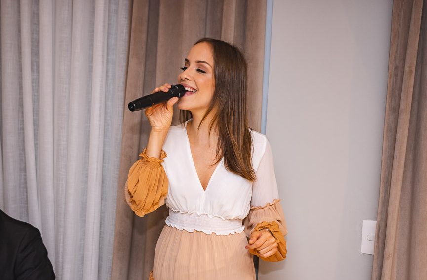 Giovana Bezerra interpreta “Os Melhores do Nordeste” em live nesta quinta-feira