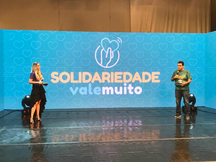 Beach Park e Iguatemi somam 15 toneladas de alimentos em doação para o “Solidariedade Vale Muito” Beach Park e Iguatemi somam 15 toneladas de alimentos em doação para o “Solidariedade Vale Muito”