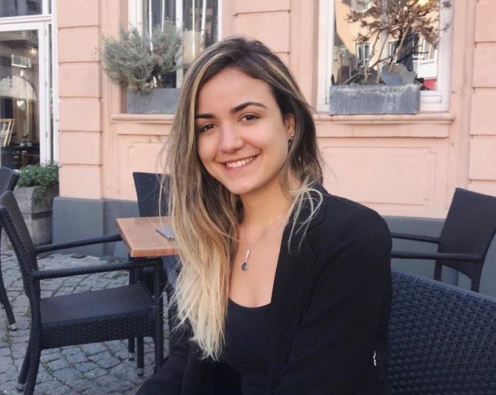 Sâmia Vasconcelos fala sobre gestão financeira pessoal em live do Shopping RioMar Sâmia Vasconcelos fala sobre gestão financeira pessoal em live do Shopping RioMar