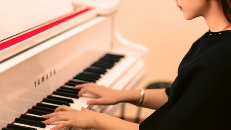 Campanha Iguatemi em Casa oferece aulas virtuais de piano semanalmente