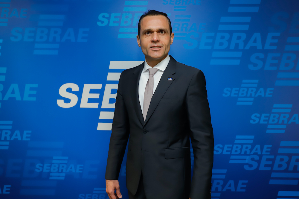 Capa da Revista IN Connection de junho, Eduardo Diogo faz um passeio pelos seus 25 anos de atuação na esfera político-econômico-social