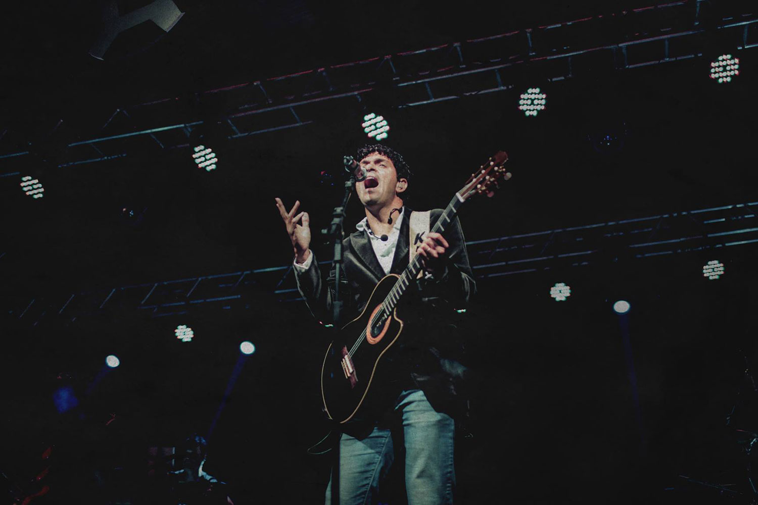 Lacoste reúne grandes artistas em festival online no Dia dos Namorados