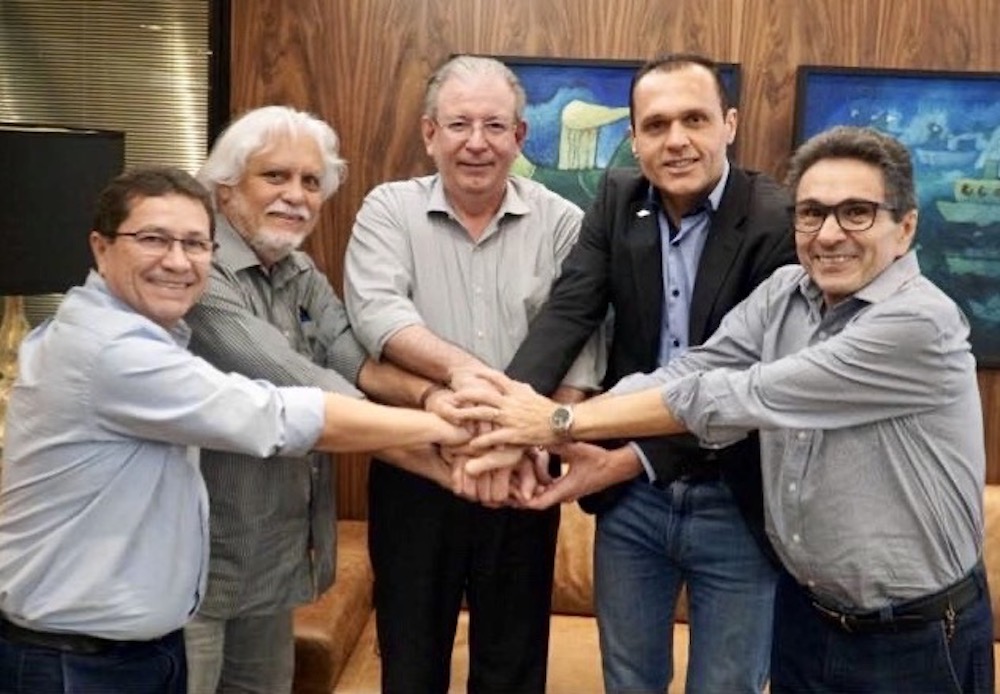 A Com O Presidente Do Conselho Do Sebrae Ce E Da Fiec Ricardo Cavalcante, E A Diretoria Executiva Do Sebrea Ce, Joaquim Cartaxo, Alci Porto E Airton Gonçalves