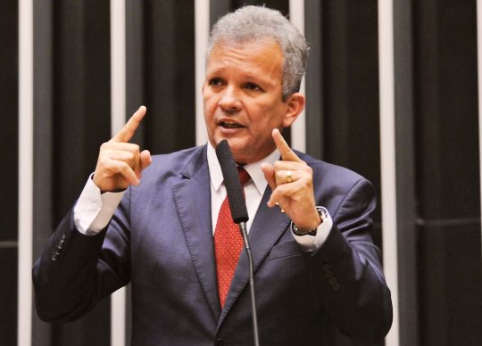 André Figueiredo diz que PDT quer eleger 70 prefeitos e 600 vereadores no Ceará André Figueiredo diz que PDT quer eleger 70 prefeitos e 600 vereadores no Ceará