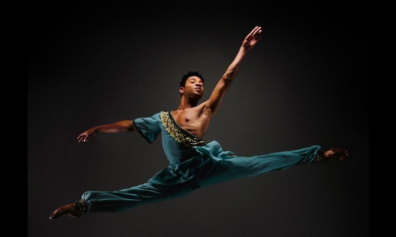 Bolshoi Brasil apresenta espetáculo ao vivo nesta sexta-feira (5)