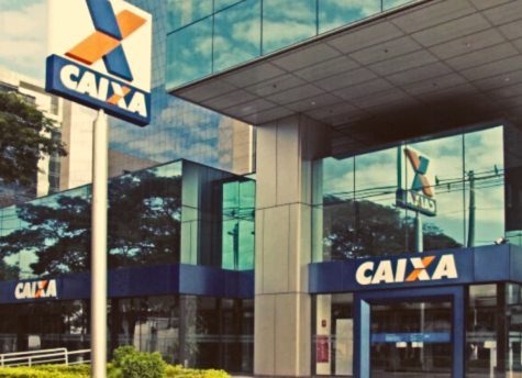 Caixa paga hoje abono salarial para nascidos em agosto Caixa paga hoje abono salarial para nascidos em agosto