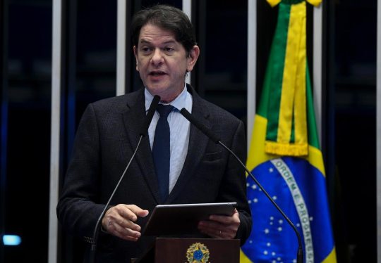 Cid Gomes critica de forma veemente os posicionamentos de Jair Bolsonaro Cid Gomes critica de forma veemente os posicionamentos de Jair Bolsonaro