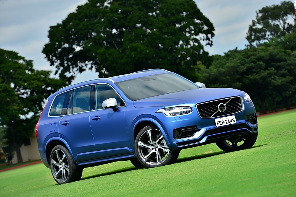 Volvo pagará um ano de energia elétrica para quem comprar um híbrido seu