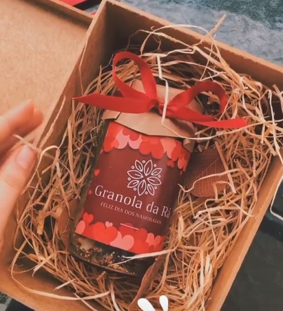 Granola da Rá lança embalagem especial para o Dia dos Namorados