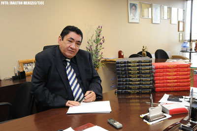 Faleceu o desembargador do TJCE, Jucid Peixoto do Amaral, aos 73 anos