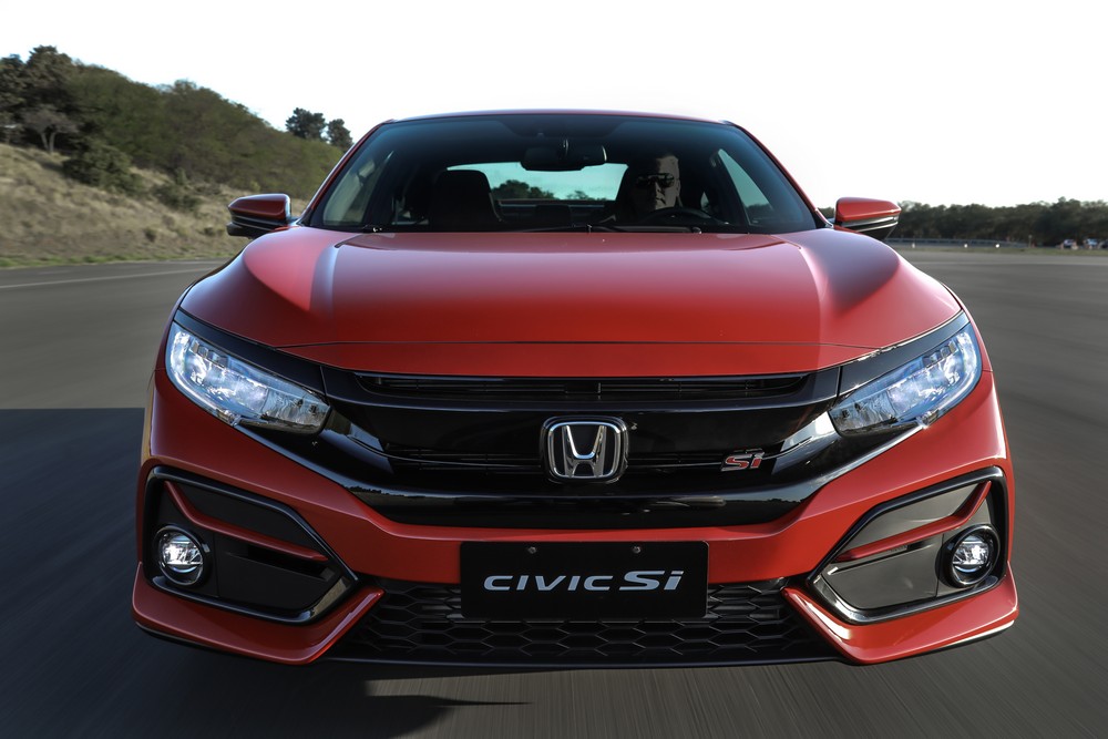 Honda Civic SI: não nega as origens
