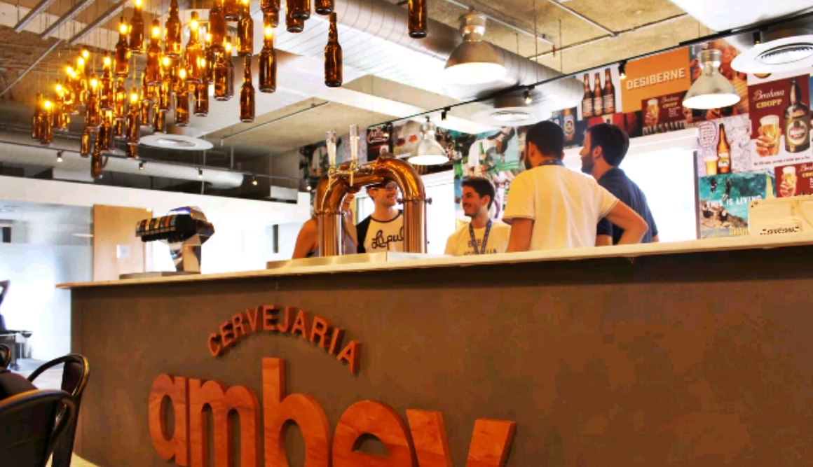 Ambev cria concurso para premiar startups com projetos inovadores na área de bares