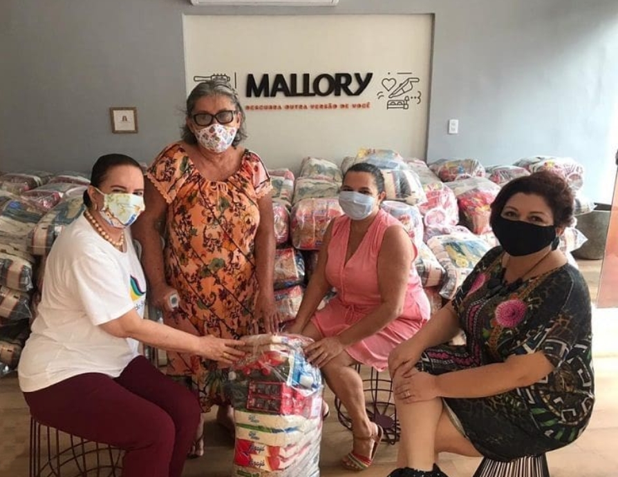 Grupo Mulheres do Brasil realiza doação para comunidade de artesãs do Estado