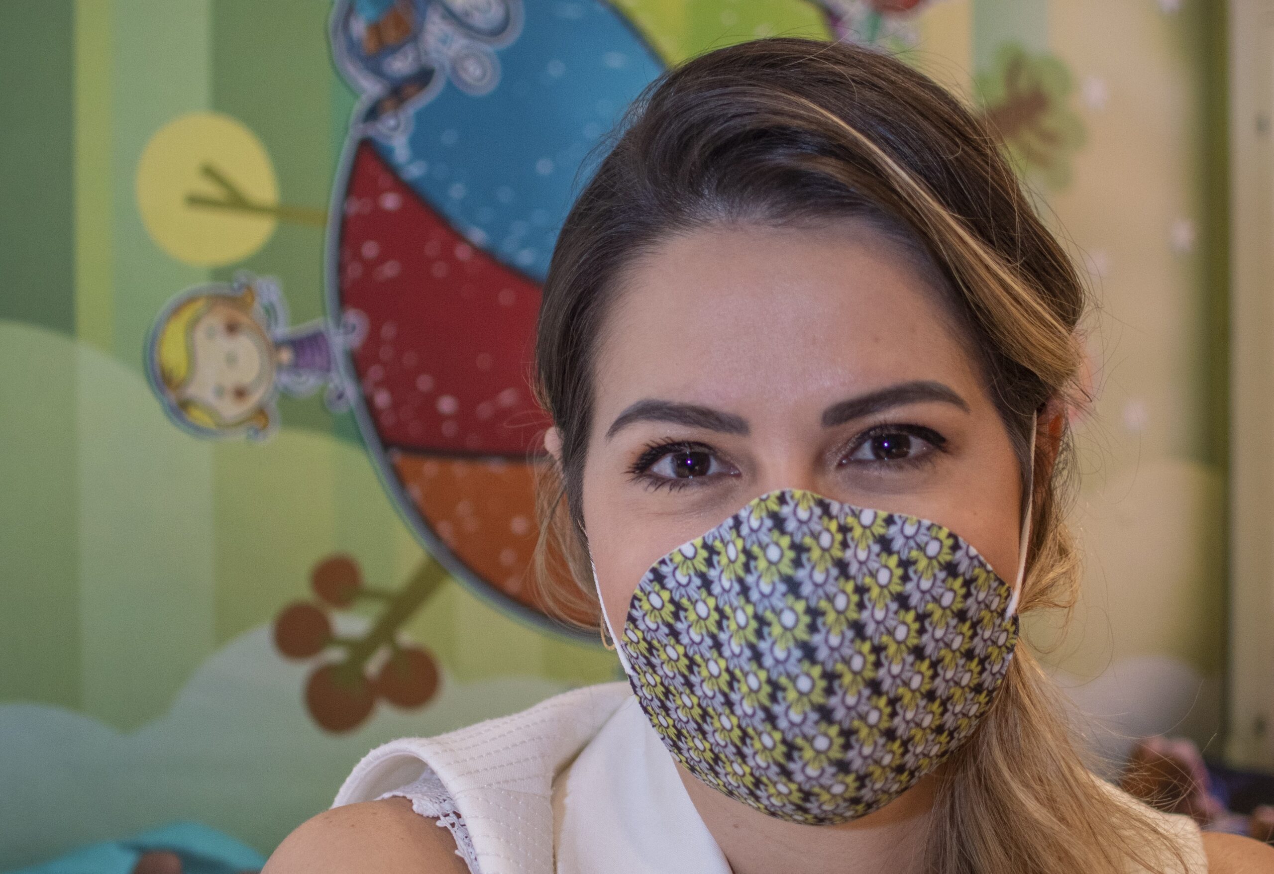Em prol da solidariedade, marcas e estilistas cearenses produzem máscaras para doação