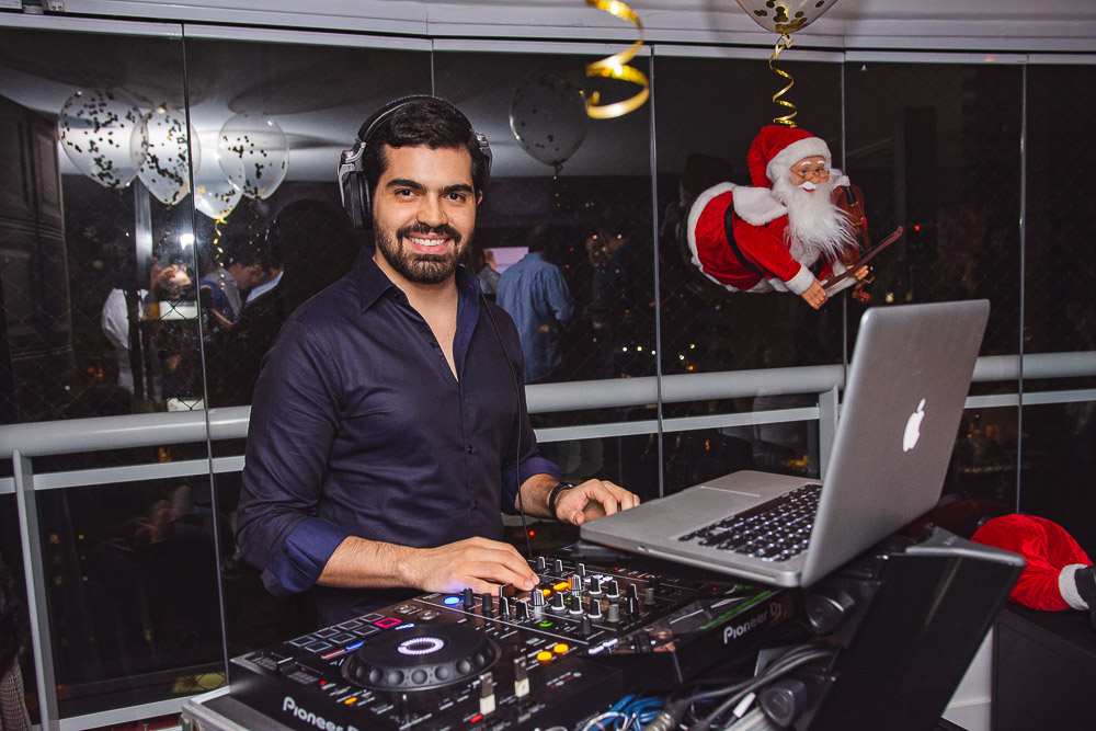 Pedro Garcia lança playlist para embalar a noite natalina