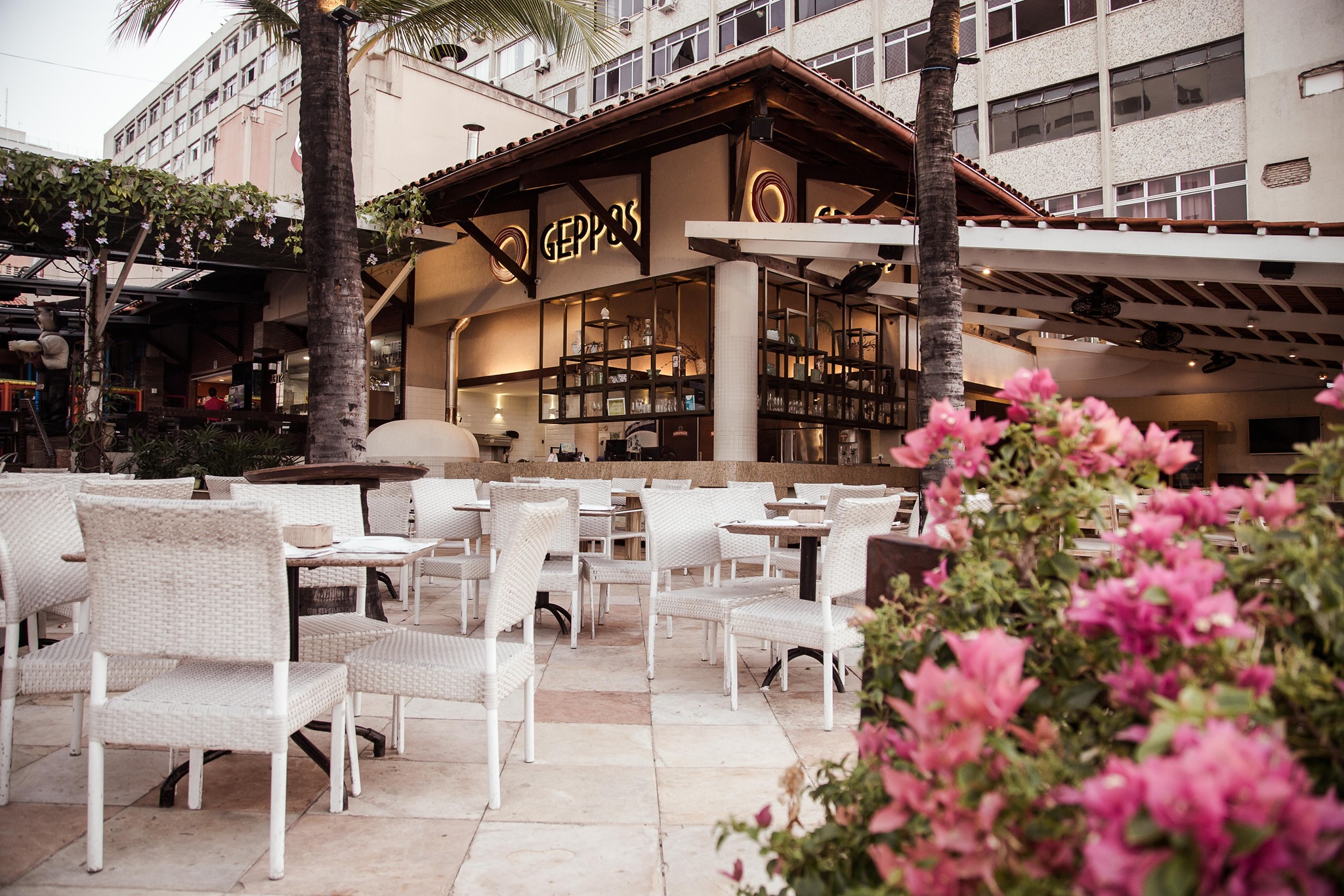 Geppos Praia aposta em menu promocional para agradar a clientela