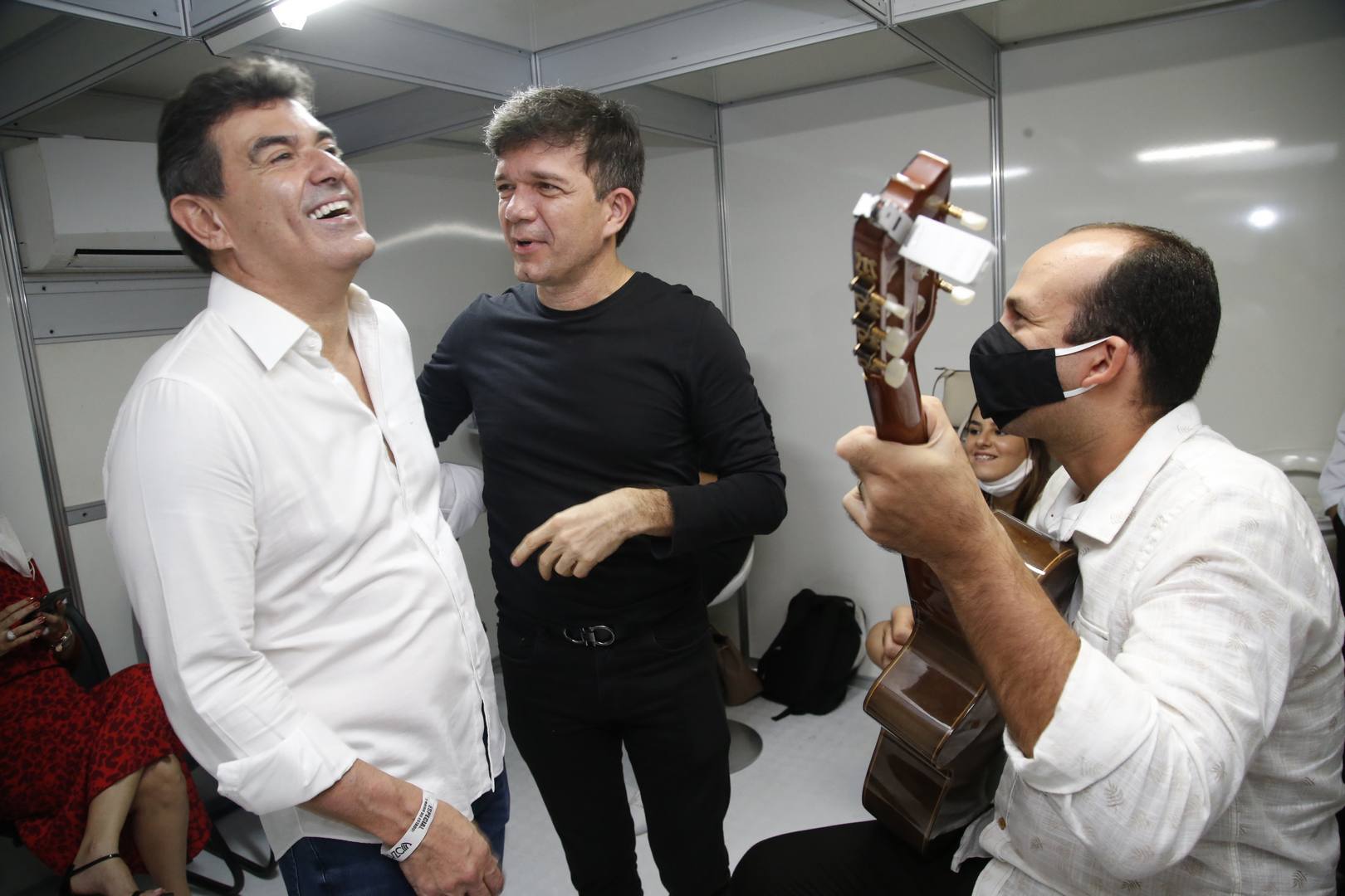 Alexandre Pereira, Waldonys E Eduardo Holanda