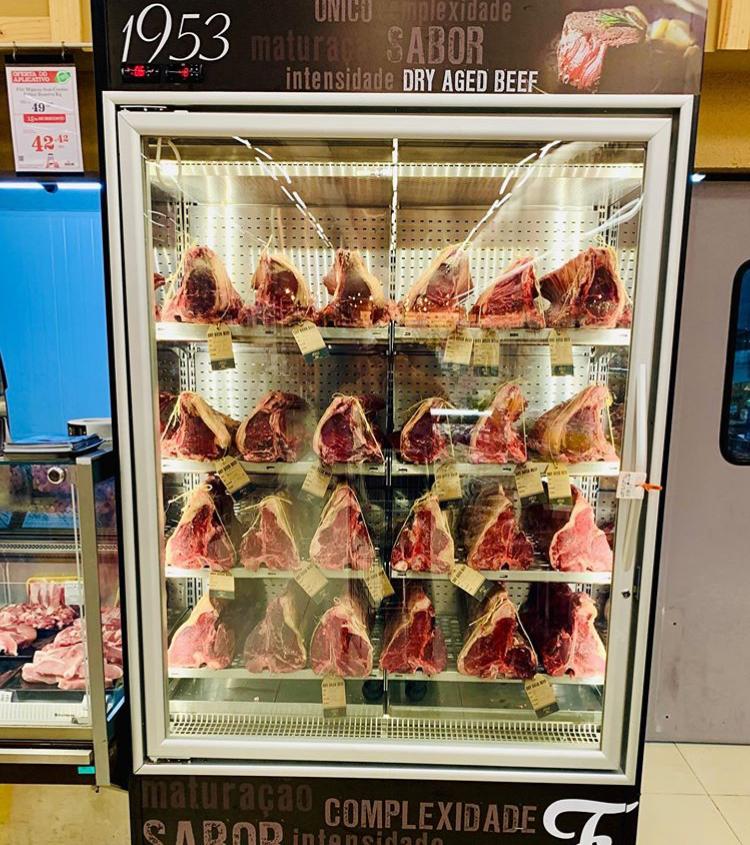 Mercadinhos São Luiz cria espaço para produção e venda de carnes dry aged. Vem saber! Mercadinhos São Luiz cria espaço para produção e venda de carnes dry aged. Vem saber!