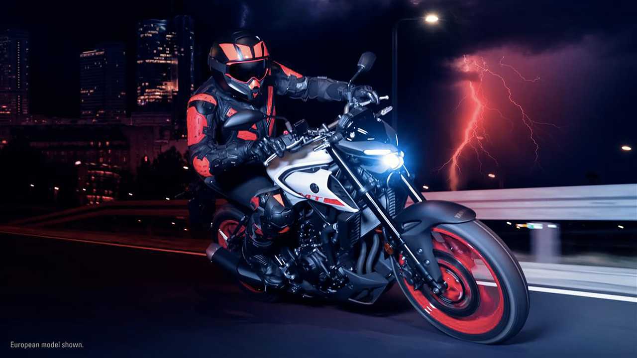 Por R$ 25.940, Yamaha MT-03 chega à nova linha com visual inspirado