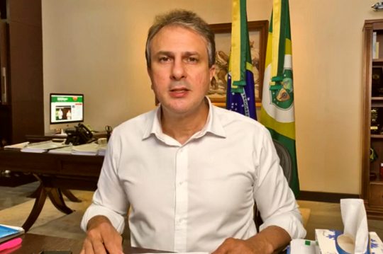 Camilo afirma que índices da pandemia seguem tendência de queda no Ceará Camilo afirma que índices da pandemia seguem tendência de queda no Ceará