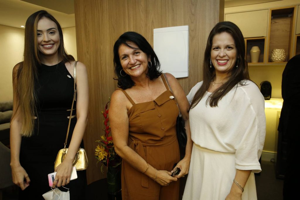 Caroline Leite, Suely Abreu E Sara Guimaraes