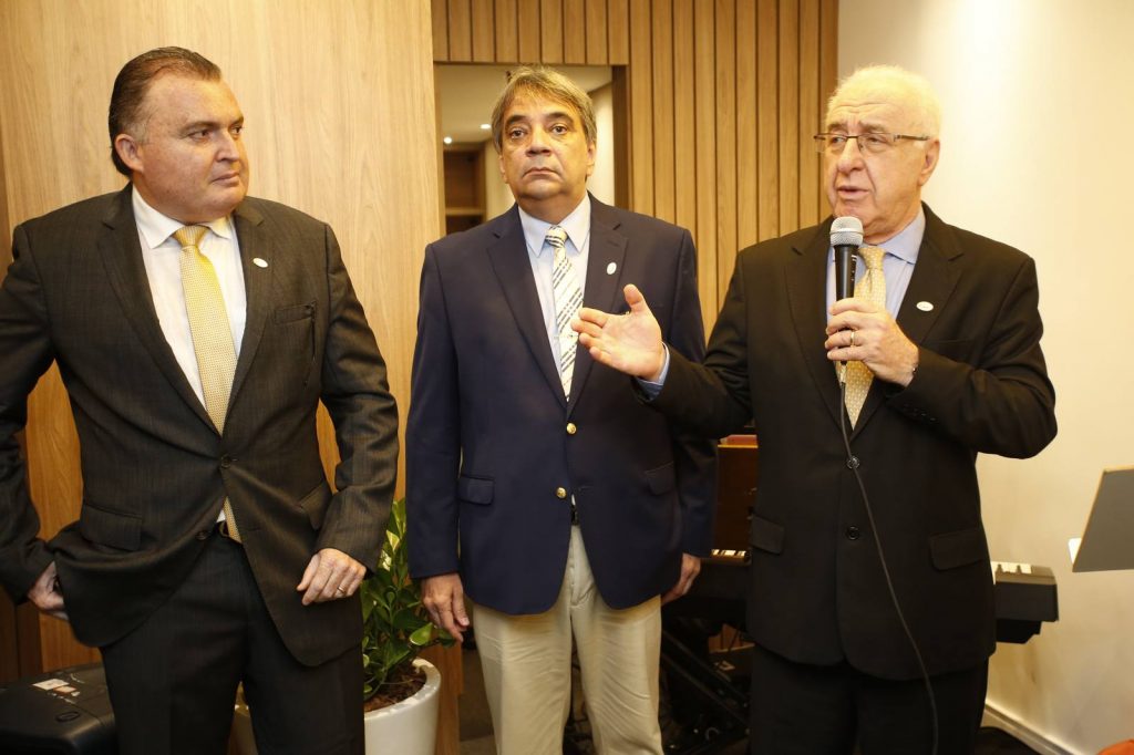 Halano Soares, Carlos Gualter E Jose Jacobson
