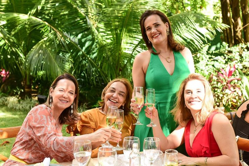Happy B-day - Pipo Restaurante serve de cenário para sessão parabéns de Ana Cecília Castro