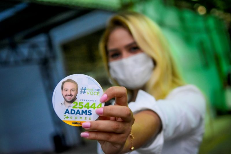 Corrida Eleitoral - Com a presença de Ciro Gomes, Adams Gomes inaugura comitê no Cocó