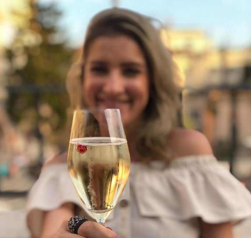 No Dia Mundial do Champagne, a sommelière Leiliane Pinheiro entrega as curiosidades sobre a bebida