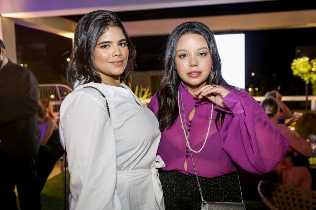 Erica Miranda E Liuana Silveira