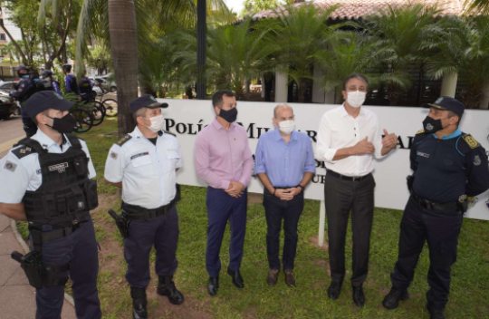 Camilo entrega nova base do BPTur para reforçar a segurança com câmeras de videomonitoramento e mais 165 policiais Camilo entrega nova base do BPTur para reforçar a segurança com câmeras de videomonitoramento e mais 165 policiais