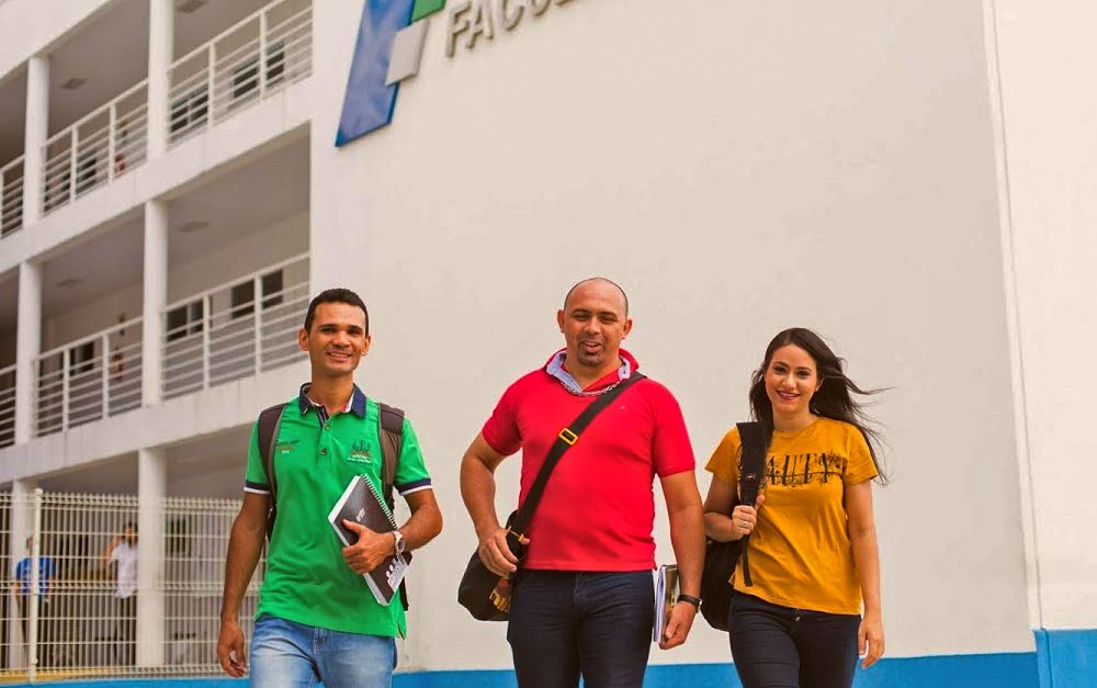 Faculdade CDL promove novo curso de MBA em Gestão de Comércio Exterior Faculdade CDL promove novo curso de MBA em Gestão de Comércio Exterior